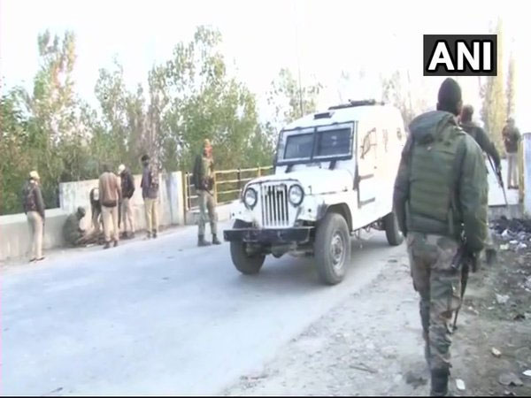 J&K: Two terrorists killed in Sopore, one soldier martyred J&K: Two terrorists killed in Sopore, one soldier martyred