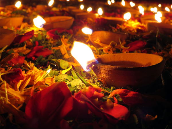 How is Diwali 2018 celebrated?