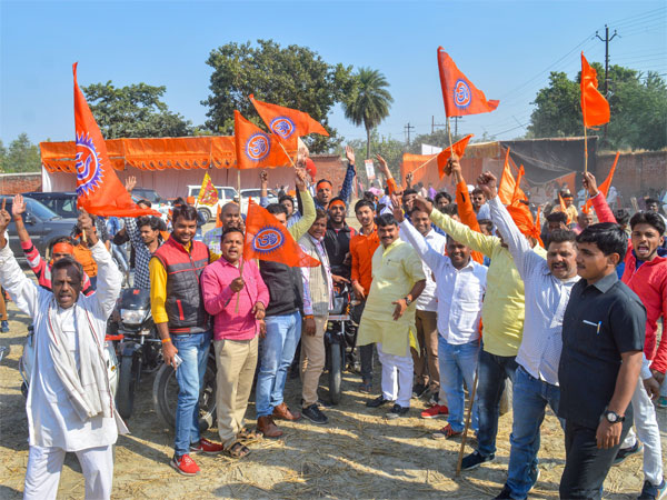 VHP procession