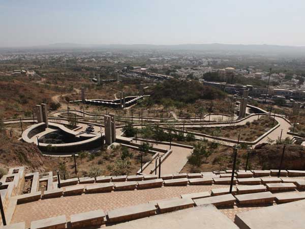 2001 Gujarat earthquake, also known as the Bhuj earthquake: