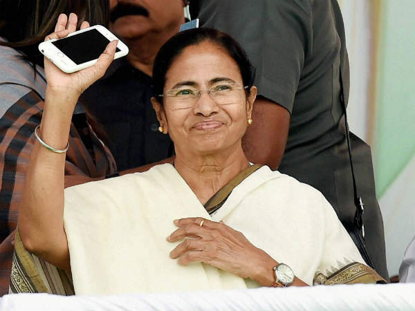 Mamata Banerjee extends greetings