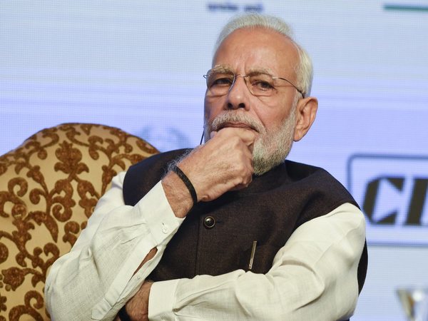 PM Modi will give award to winners