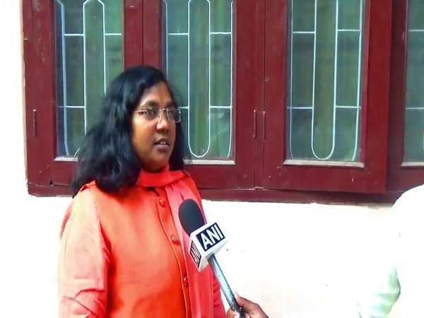 BJP MP Savitribai Phule (Image courtesy - ANI/Twitter) BJP MP Savitribai Phule (Image courtesy - ANI/Twitter)