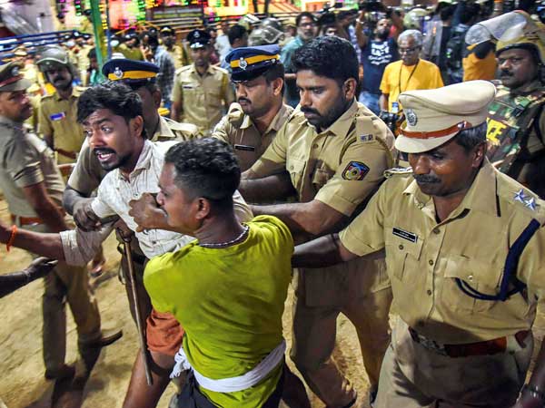 Devotees detained by police