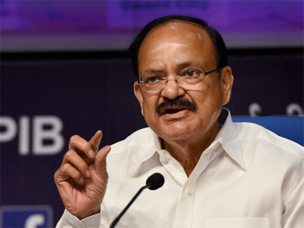Naidu tweets on Diwali
