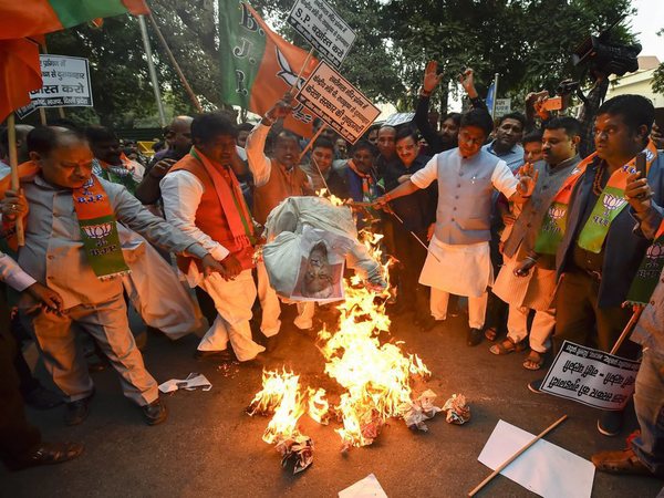 BJP workers stage a protest against Kerala Chief Minister Pinarayi Vijayan over alleged misconduct of the state police with a Union minister Pon Radhakrishnan at Sabarimala, outside the Kerala House in New Delhi, Nov 23, 2018. PTI Photo BJP workers stage a protest against Kerala Chief Minister Pinarayi Vijayan over alleged misconduct of the state police with a Union minister Pon Radhakrishnan at Sabarimala, outside the Kerala House in New Delhi, Nov 23, 2018. PTI Photo