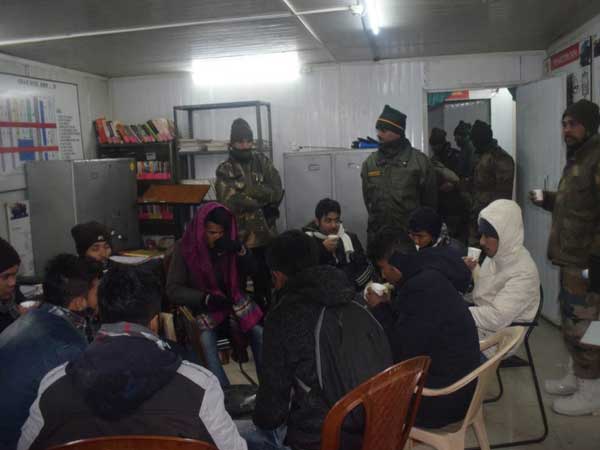 Tourists rescued from Sikkim snow