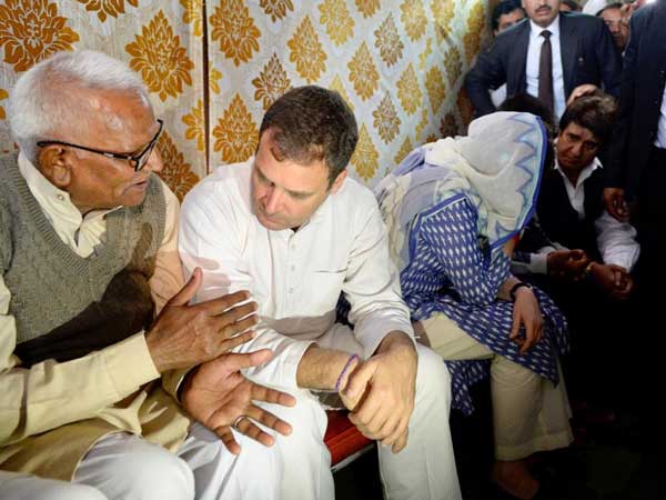 Rahul-Priyanka at at martyr Pradeep Kumar's house Rahul-Priyanka at at martyr Pradeep Kumar's house