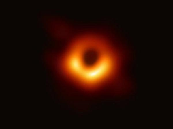 Astronormers unveil first real image of blackhole Astronormers unveil first real image of blackhole