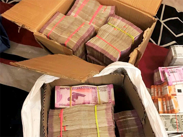 Delhi police seizes Rs one crore in cash from a BMW car (Representative image) Delhi police seizes Rs one crore in cash from a BMW car (Representative image)