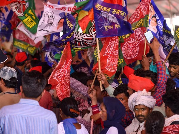SP-BSP supporters