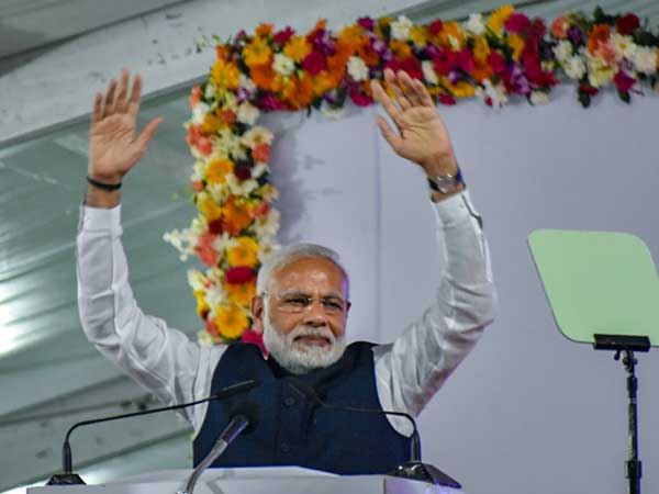 EC gives clean cheat to Modi, finds no violation in PM Modi’s Latur speech EC gives clean cheat to Modi, finds no violation in PM Modi’s Latur speech