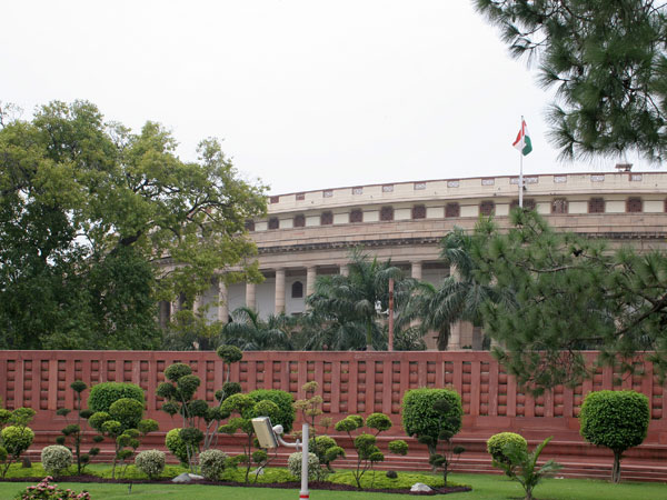 For 4th phase of LS polls, 287 candidates in age group of 245 to 40 years For 4th phase of LS polls, 287 candidates in age group of 245 to 40 years