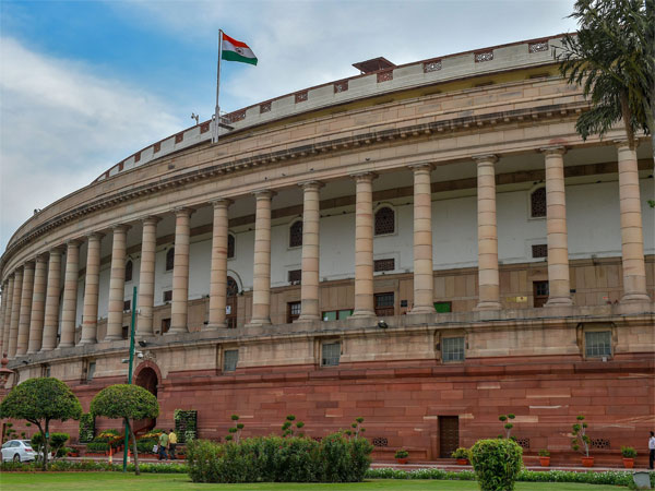 423 crorepatis, 10 with rape charges will contest 2nd phase of Lok Sabha elections 2019 423 crorepatis, 10 with rape charges will contest 2nd phase of Lok Sabha elections 2019