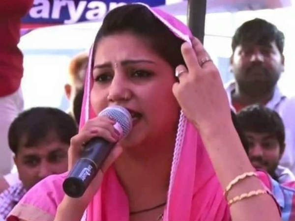 Sapna Chaudhary likely to campaign for BJP after ditching Congress Sapna Chaudhary likely to campaign for BJP after ditching Congress