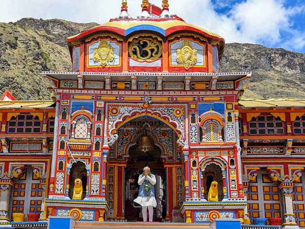 Modi in Uttarakhand: PM performs puja at Badrinath temple Modi in Uttarakhand: PM performs puja at Badrinath temple
