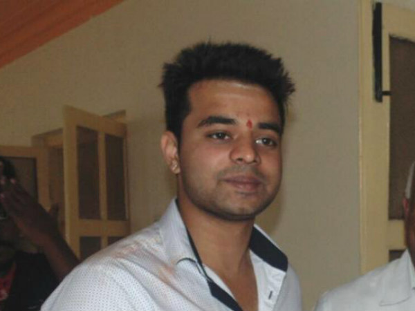 Karnataka Lok Sabha Elections 2019: Prajwal Revanna to give up seat for grandfather Deve Gowda Karnataka Lok Sabha Elections 2019: Prajwal Revanna to give up seat for grandfather Deve Gowda