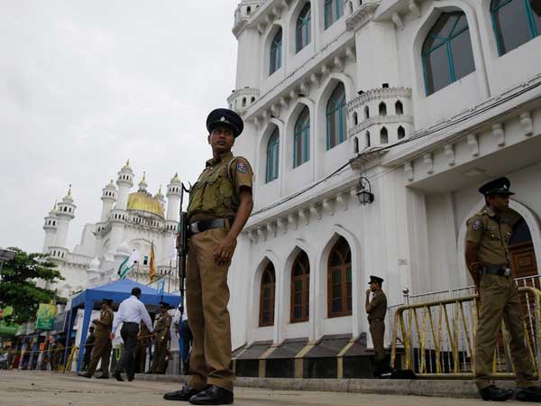 Sri Lanka bombers were in India to build links Sri Lanka bombers were in India to build links