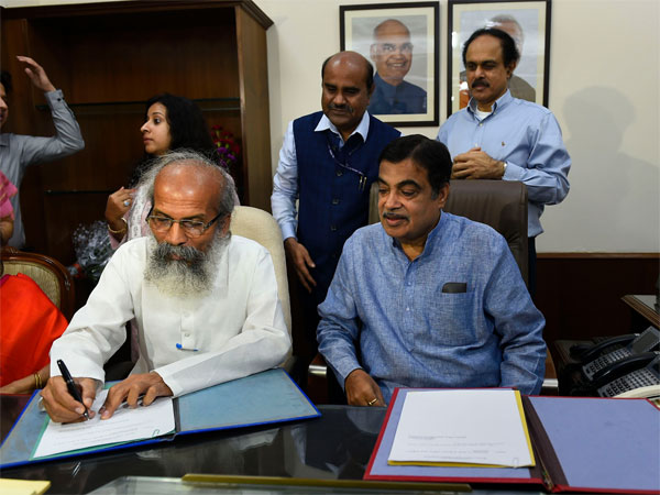 Union Micro, Small & Medium Enterprises (MSME) Minister Nitin Gadkari and Minister of State for MSME Pratap Chandra Sarangi assume their offices at Udyog Bhavan in New Delhi Union Micro, Small & Medium Enterprises (MSME) Minister Nitin Gadkari and Minister of State for MSME Pratap Chandra Sarangi assume their offices at Udyog Bhavan in New Delhi