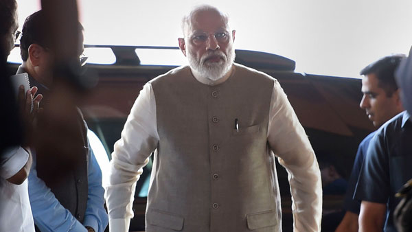 Modi reminds people of Emergency; says dont take democracy for granted Modi reminds people of Emergency; says dont take democracy for granted