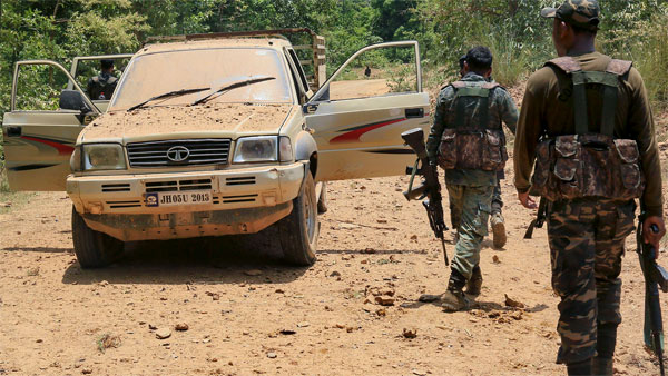 Reduction in incidents of Naxal violence in country, scenario improving: Govt Reduction in incidents of Naxal violence in country, scenario improving: Govt