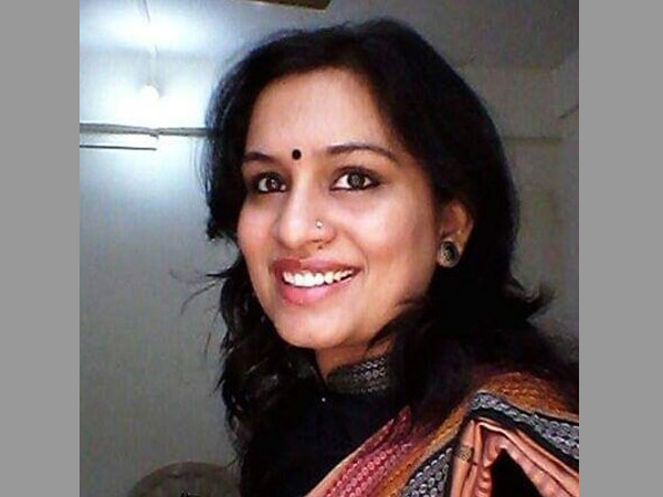 Mumbai woman IAS officers anti-Gandhi tweet sparks row Mumbai woman IAS officers anti-Gandhi tweet sparks row