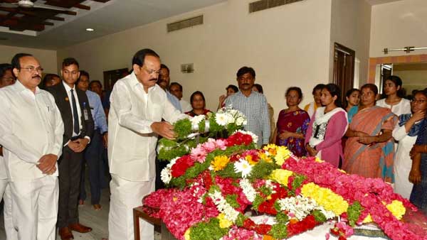 Senior Congress leader Jaipal Reddy passes away, condolences pour in from PM Modi to President Senior Congress leader Jaipal Reddy passes away, condolences pour in from PM Modi to President
