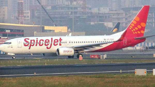SpiceJet flight in Surat avert mishap on wet runway SpiceJet flight in Surat avert mishap on wet runway