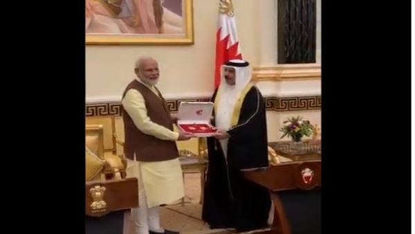 PM conferred with The King Hamad Order of the Renaissance PM conferred with The King Hamad Order of the Renaissance