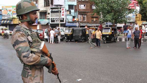 Army, Air Force on ‘very high alert’ after Article 370 is scrapped Army, Air Force on ‘very high alert’ after Article 370 is scrapped