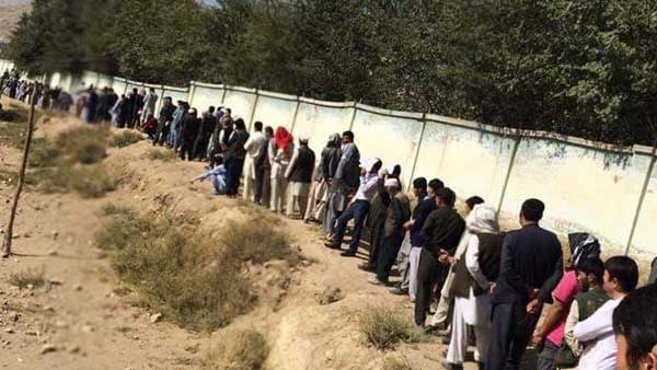 To facilitate polling, Pak opens major border crossings for Afghans To facilitate polling, Pak opens major border crossings for Afghans