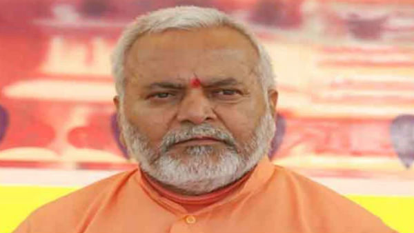 ‘Exploited For a Year’: UP student accuses BJPs Chinmayanand of rape ‘Exploited For a Year’: UP student accuses BJPs Chinmayanand of rape