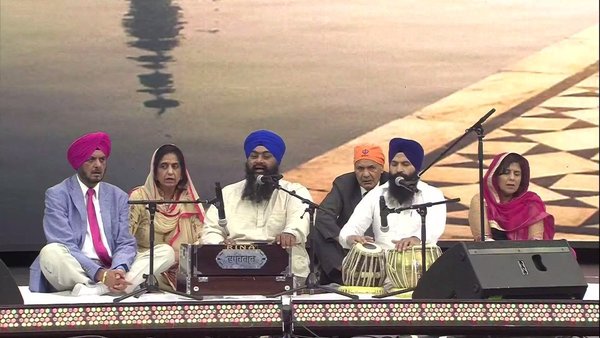 Image courtesy - Twitter/ Texas India Forum @howdymodi Image courtesy - Twitter/ Texas India Forum @howdymodi