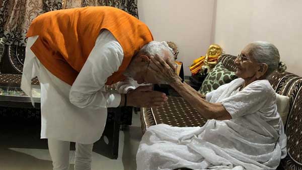 PM Modi seeks his mother’s blessings as he turns 69 today