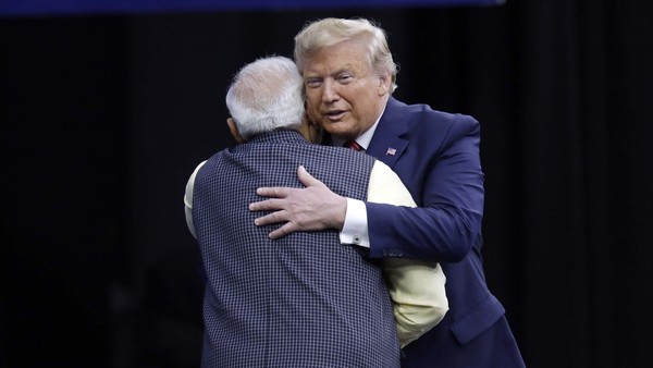 PM Modi's 'famous' hug... PM Modi's 'famous' hug...