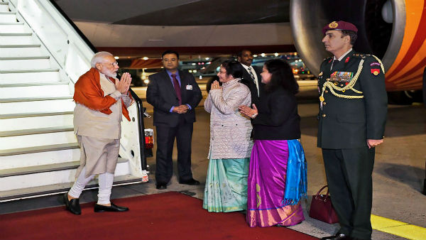 PM Modi shows he practises what he preaches on cleanliness PM Modi shows he practises what he preaches on cleanliness