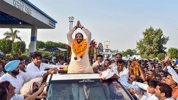 Haryana Lokhit Party leader Gopal Kanda during a roadshow after his victory