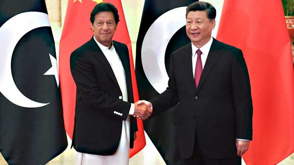 Pak PM Imran Khan arrives in China, to meet Prez Xi Jinping Pak PM Imran Khan arrives in China, to meet Prez Xi Jinping