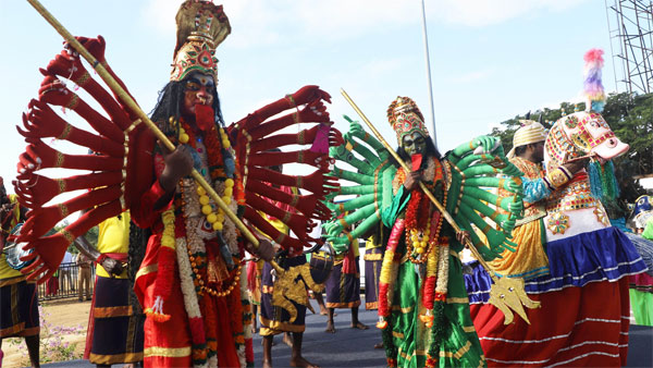 Artists perform welcoming Chinese President Xi Jinping