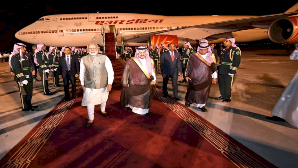 Modi arrives in Riyadh Modi arrives in Riyadh