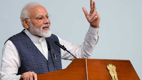 Modi wishes nation on Diwali: Modi wishes nation on Diwali: