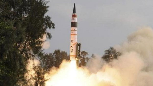 What is the range of Agni 2?