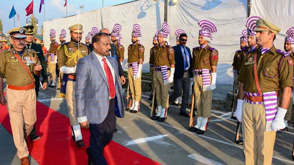 Lieutenant Governor G C Murmu receives the red carpet welcome Lieutenant Governor G C Murmu receives the red carpet welcome