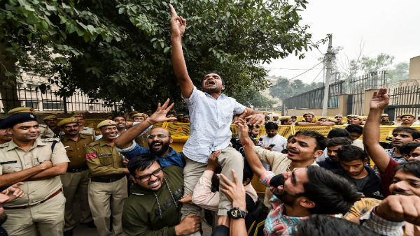 Fee hike: HRD Ministry-appointed panel to visit JNU on Friday for resolution of issues Fee hike: HRD Ministry-appointed panel to visit JNU on Friday for resolution of issues
