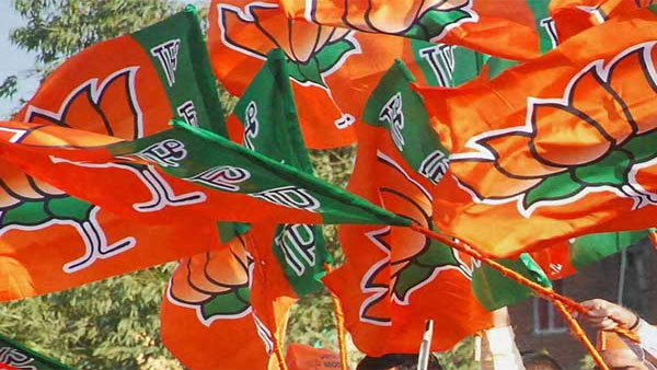 6 national parties declared income of Rs 3,698.66 crore: BJP leads the pack 6 national parties declared income of Rs 3,698.66 crore: BJP leads the pack
