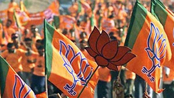 Karnataka Assembly bypolls 2019: BJP takes early lead in 10 seats Karnataka Assembly bypolls 2019: BJP takes early lead in 10 seats