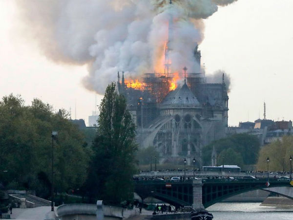 Notre Dame misses Christmas for the first time since 1803 Notre Dame misses Christmas for the first time since 1803