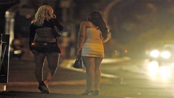 Cops bust prostitution racket; foreign national among 2 rescued Cops bust prostitution racket; foreign national among 2 rescued