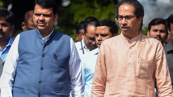Devendra Fadnavis and Uddhav Thackeray Devendra Fadnavis and Uddhav Thackeray