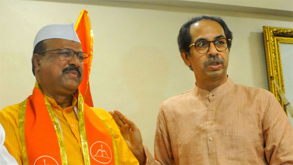 File photo of Abdul Sattar and Uddhav Thackeray File photo of Abdul Sattar and Uddhav Thackeray